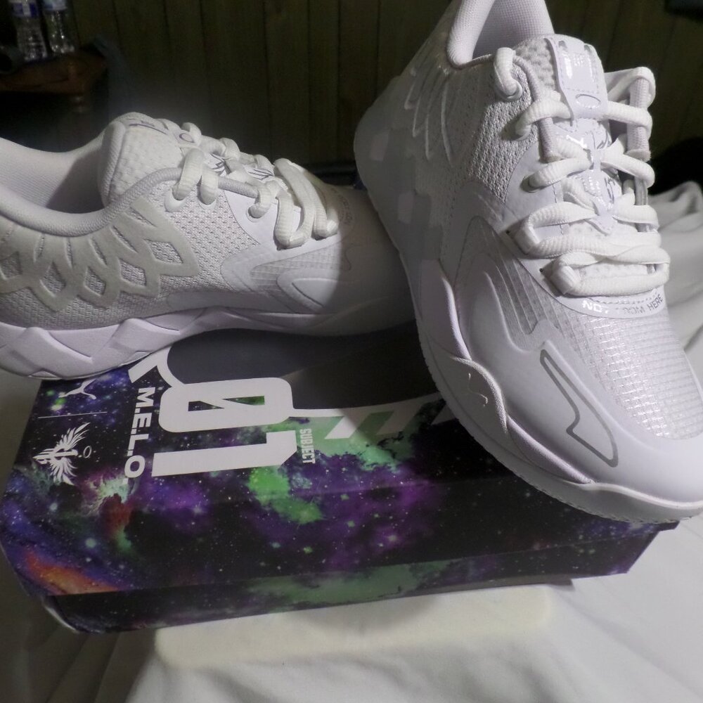 Puma Lamelo Ball MB.01 Lo Triple white Women’s Shoes – Szie 5-NIB